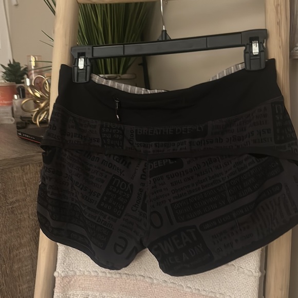 Lululemon - Picture 2 of 3